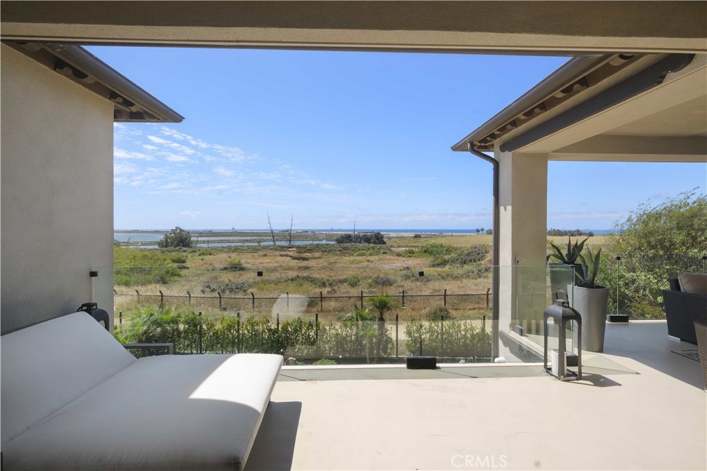 4682 Oceanridge
