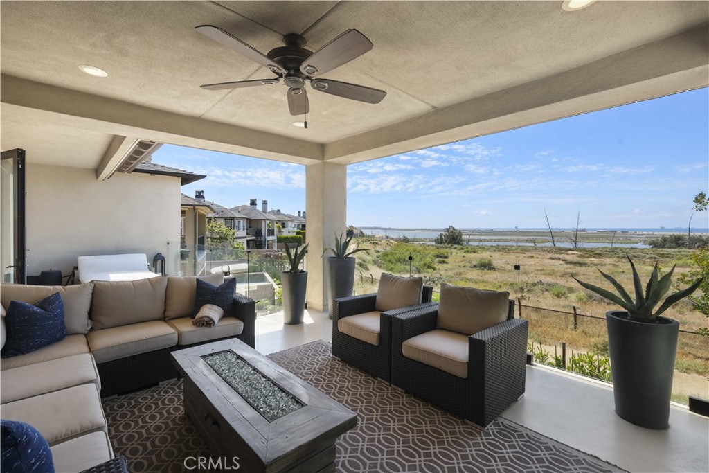 4682 Oceanridge