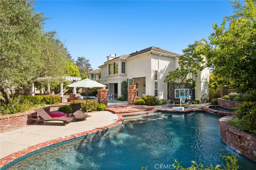 3 Bridgeport Road