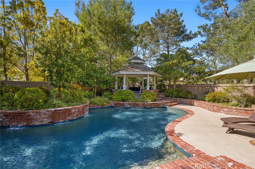 3 Bridgeport Road