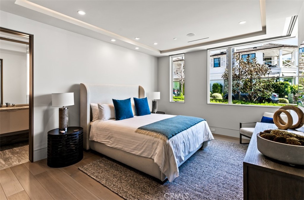 2928 Ocean