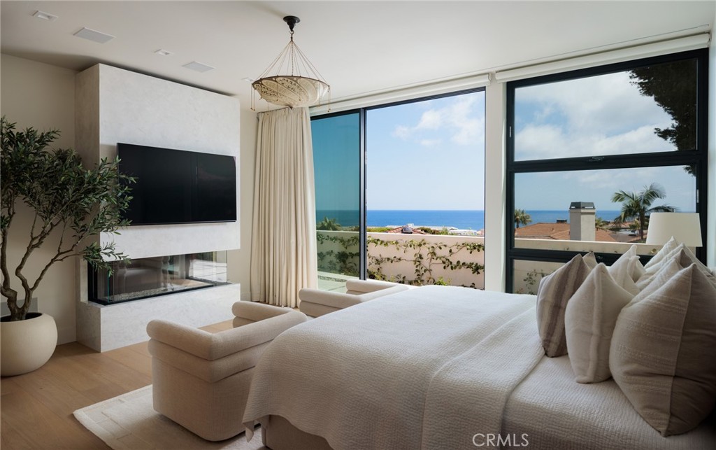 2595 Altamar