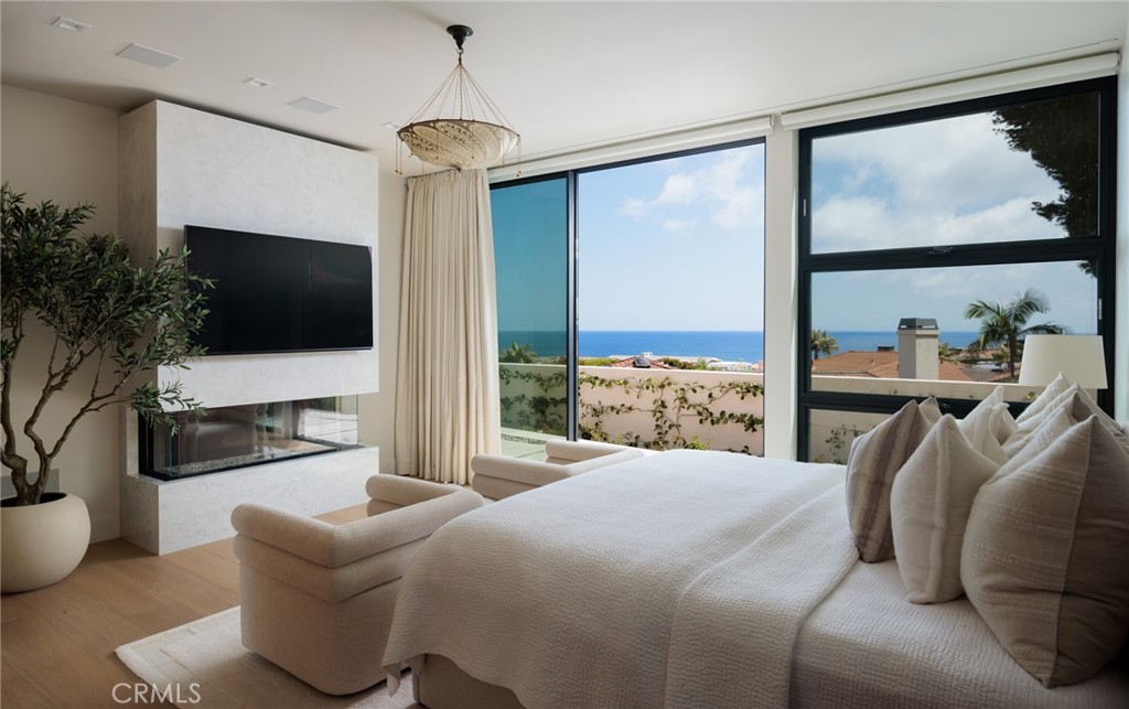 2595 Altamar