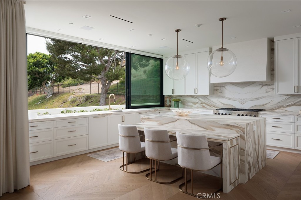 2595 Altamar