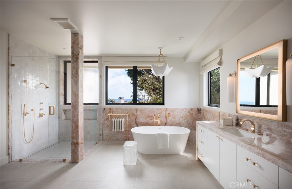2595 Altamar