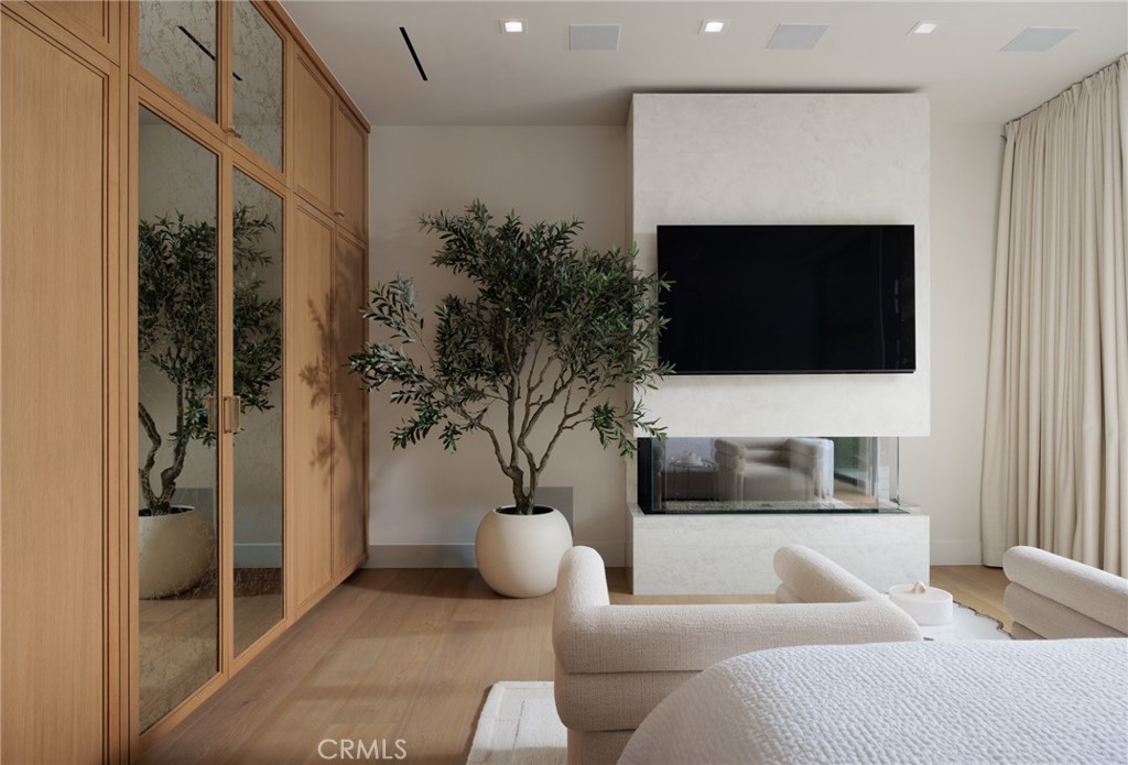 2595 Altamar