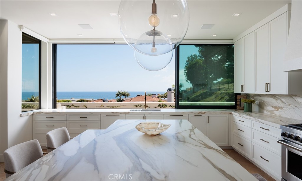 2595 Altamar