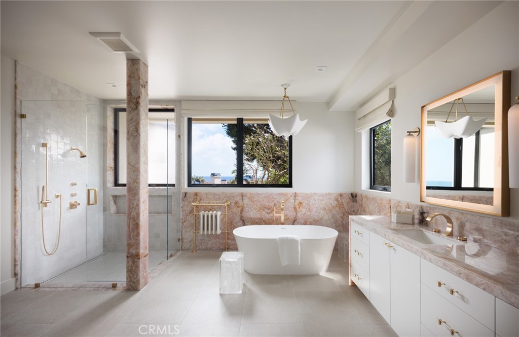 2595 Altamar