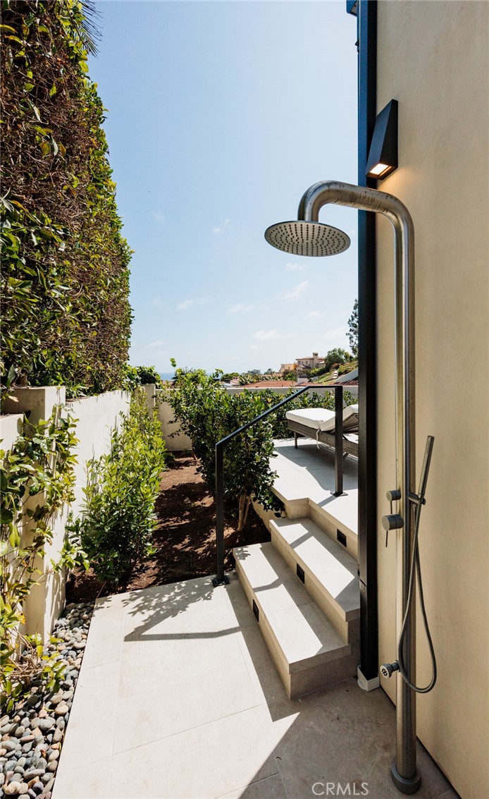 2595 Altamar