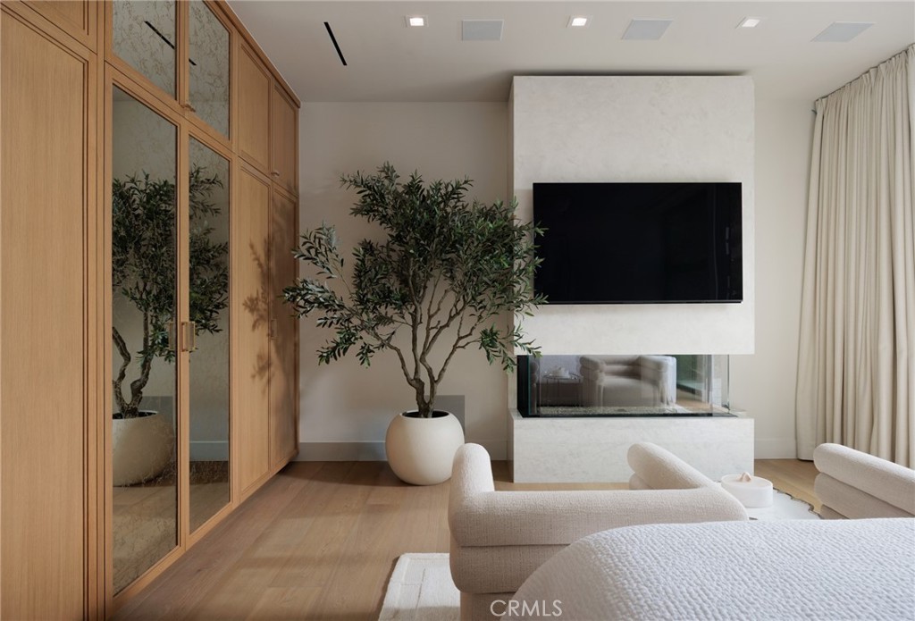 2595 Altamar