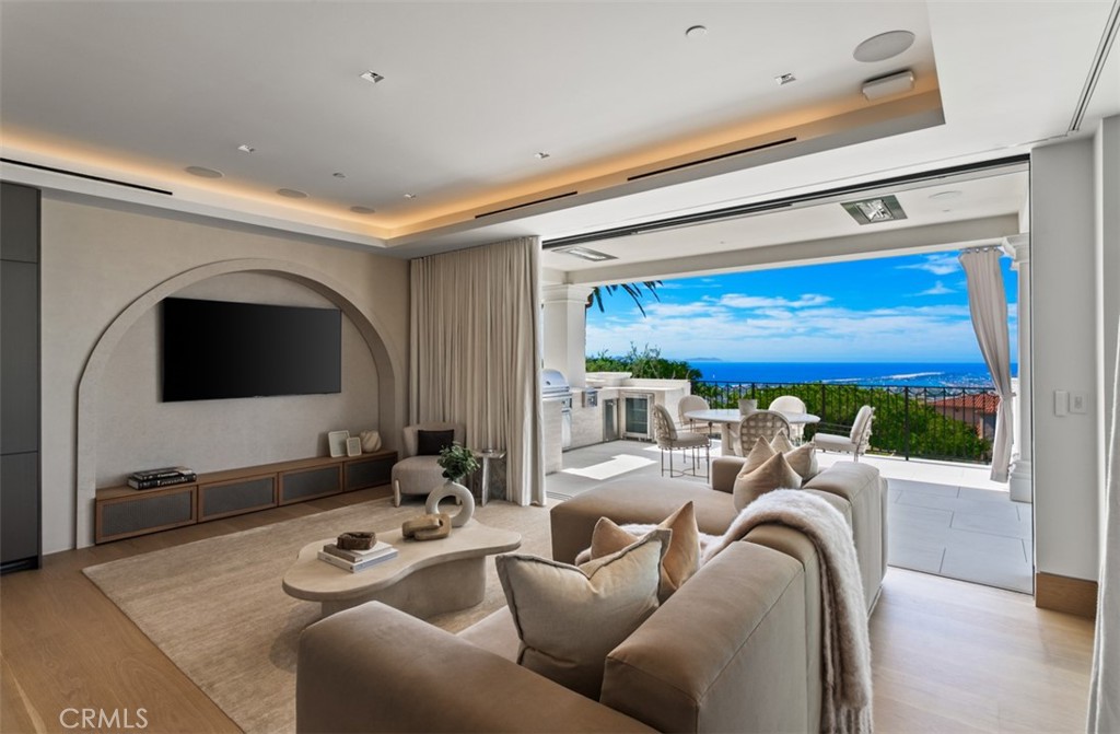 7 Sailview