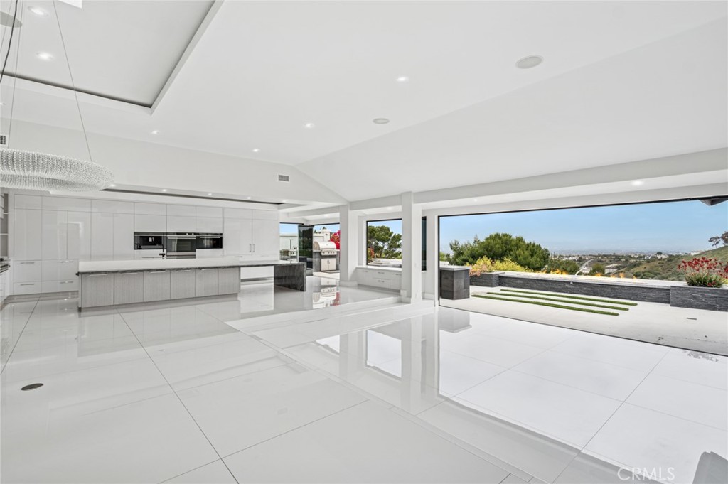 48 Drakes Bay Drive