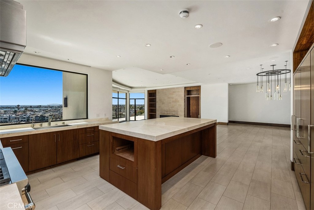 1523 Dolphin Terrace
