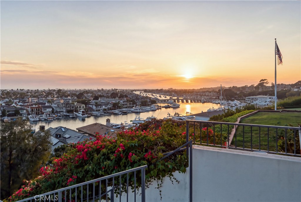 1523 Dolphin Terrace