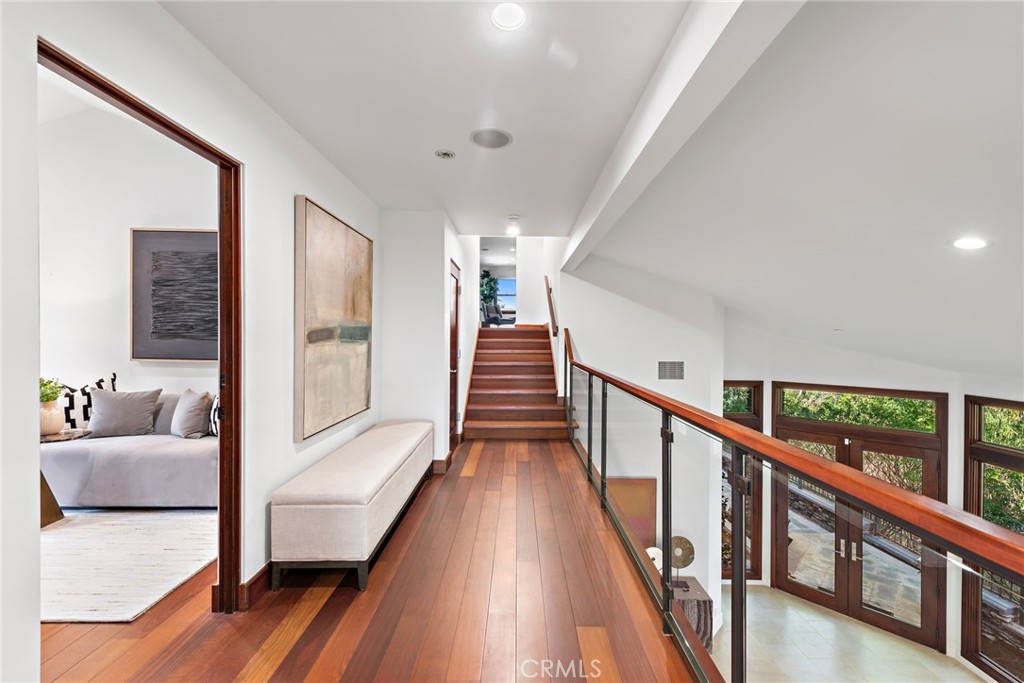2907 Cliff Drive