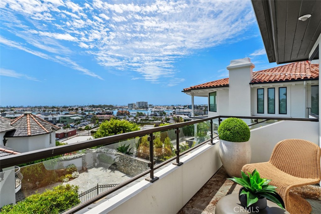 2907 Cliff Drive