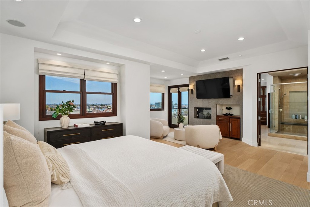 2907 Cliff Drive