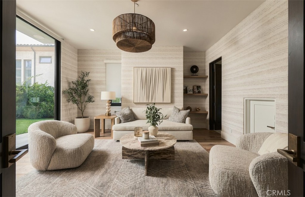 16 Pelican Point