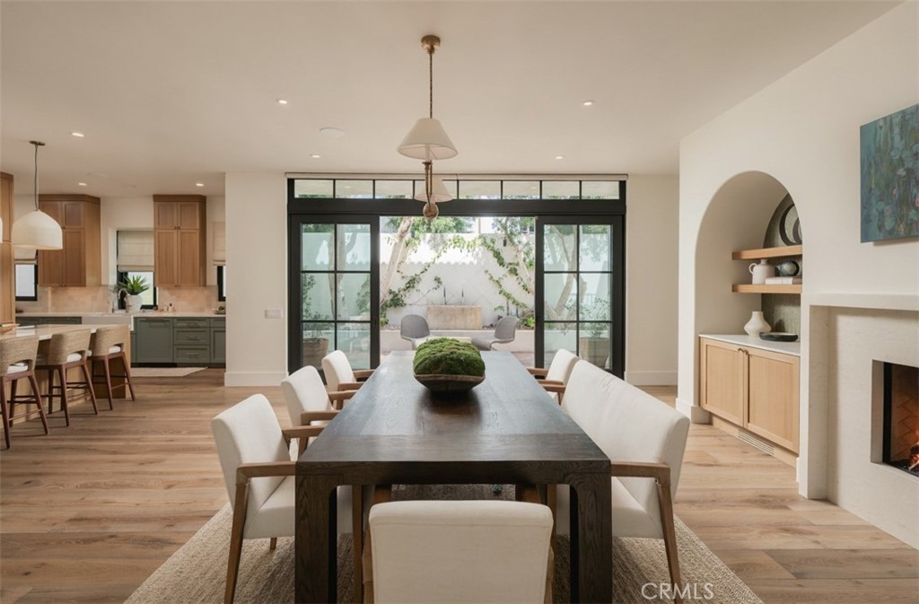 16 Pelican Point