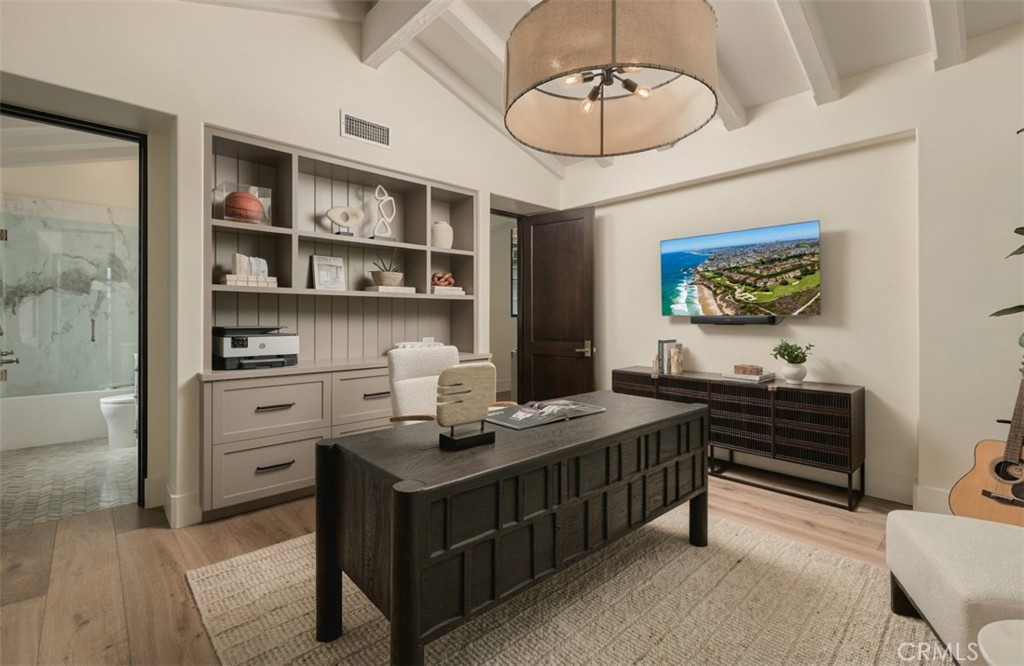 16 Pelican Point