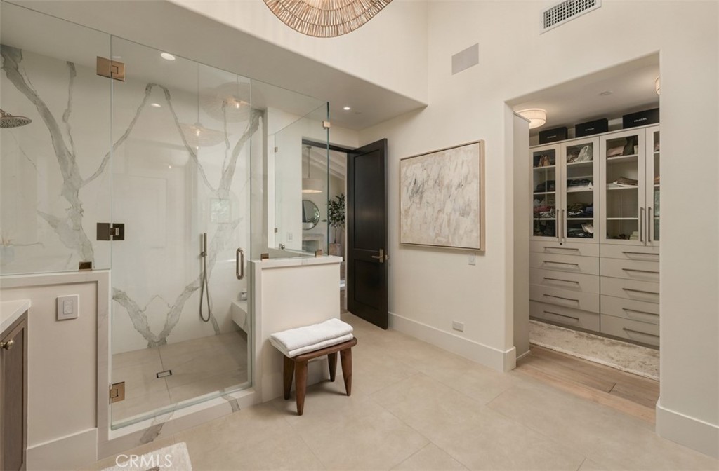 16 Pelican Point