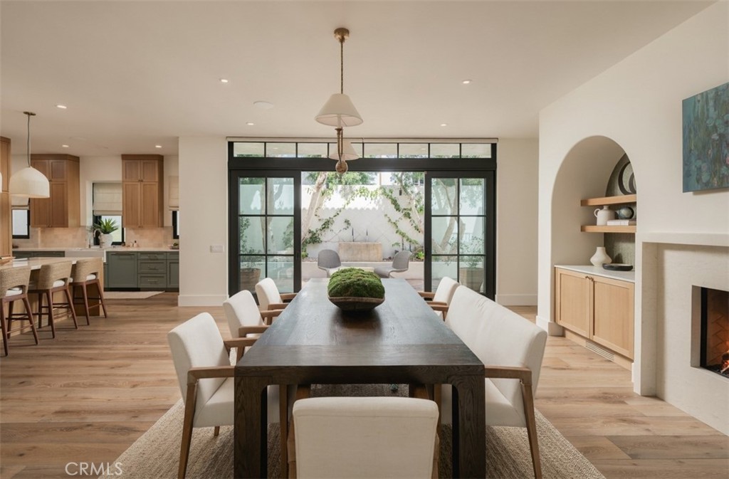 16 Pelican Point