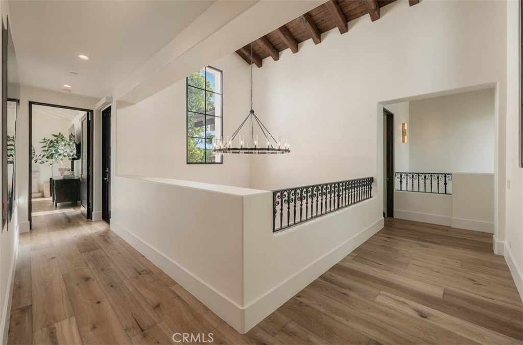 16 Pelican Point