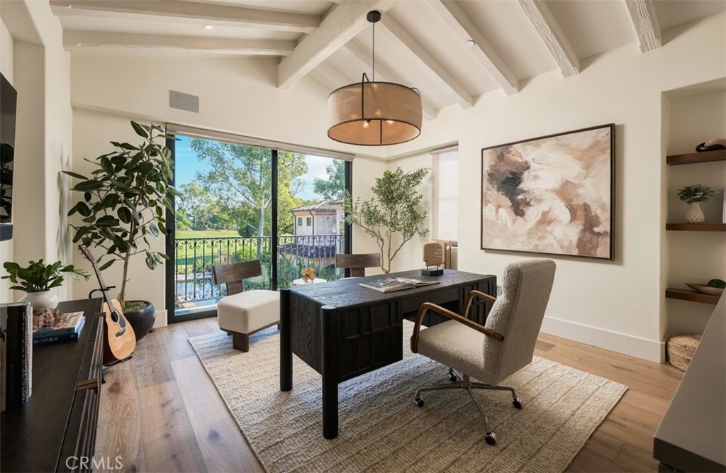 16 Pelican Point