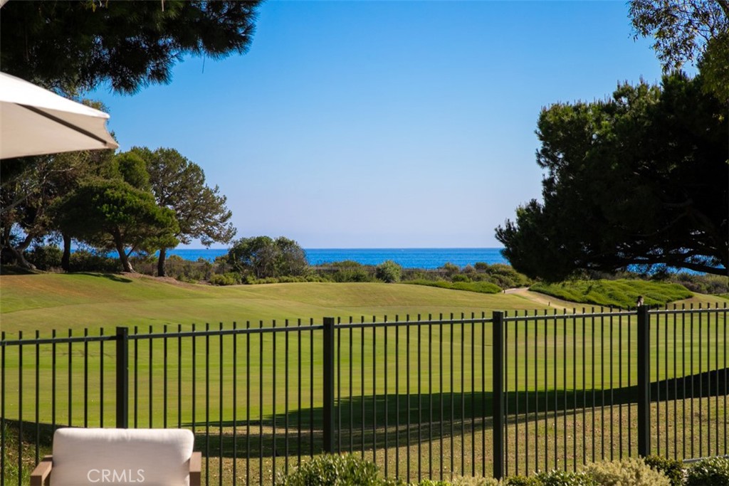 16 Pelican Point