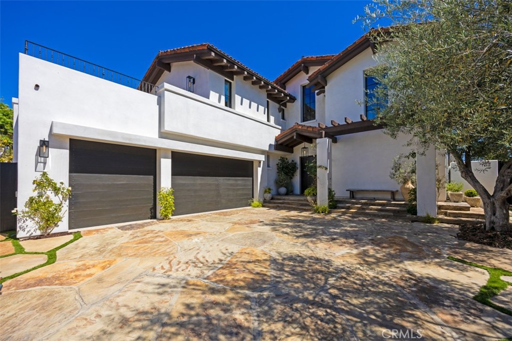16 Pelican Point