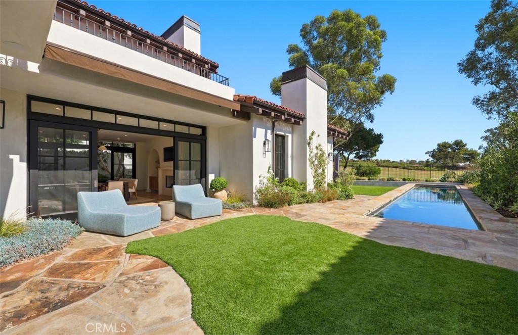 16 Pelican Point