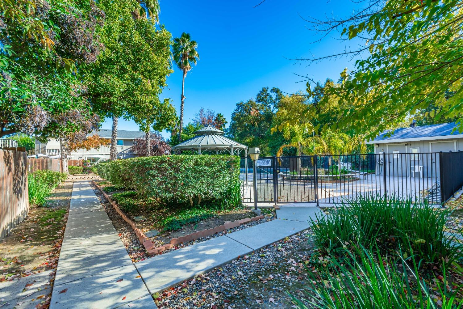 7434 Ranch Avenue
