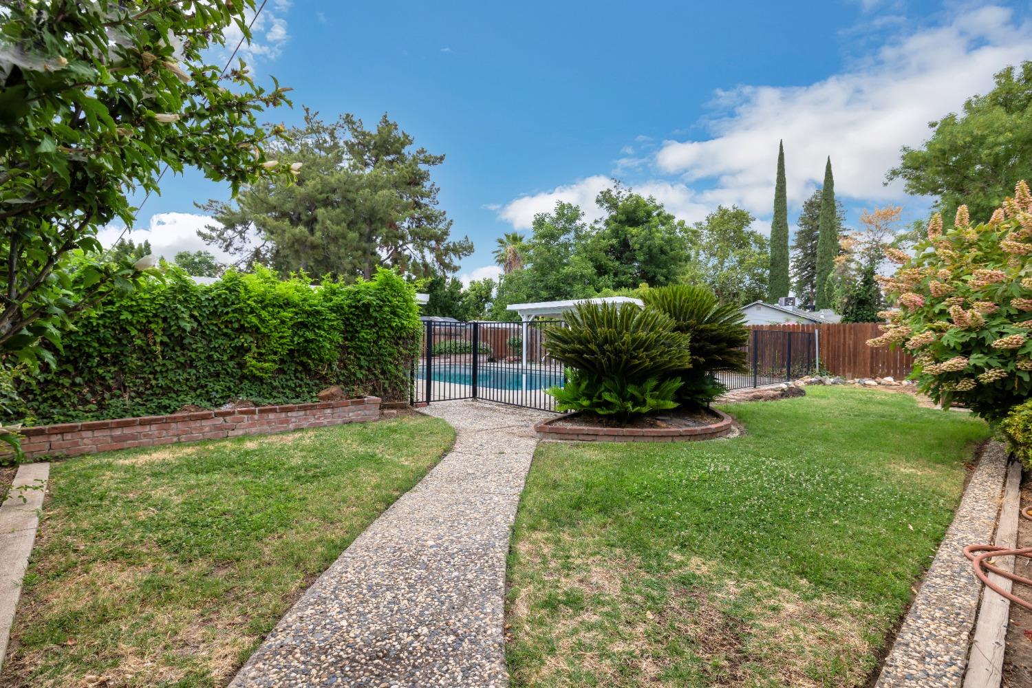 639 Gray Avenue