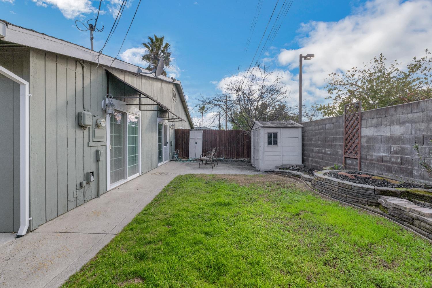 6622 Oak Lakes Lane