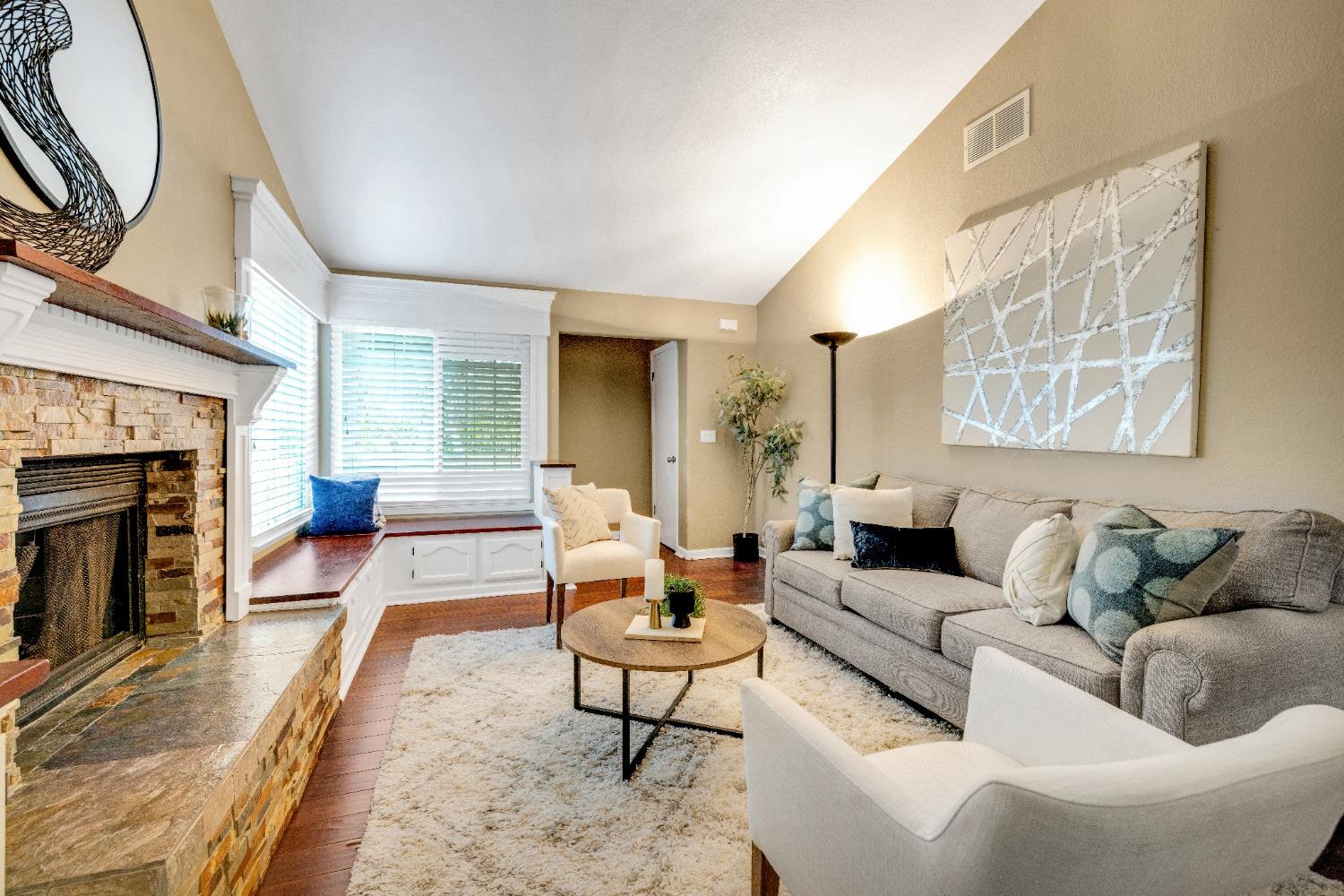 6622 Oak Lakes Lane