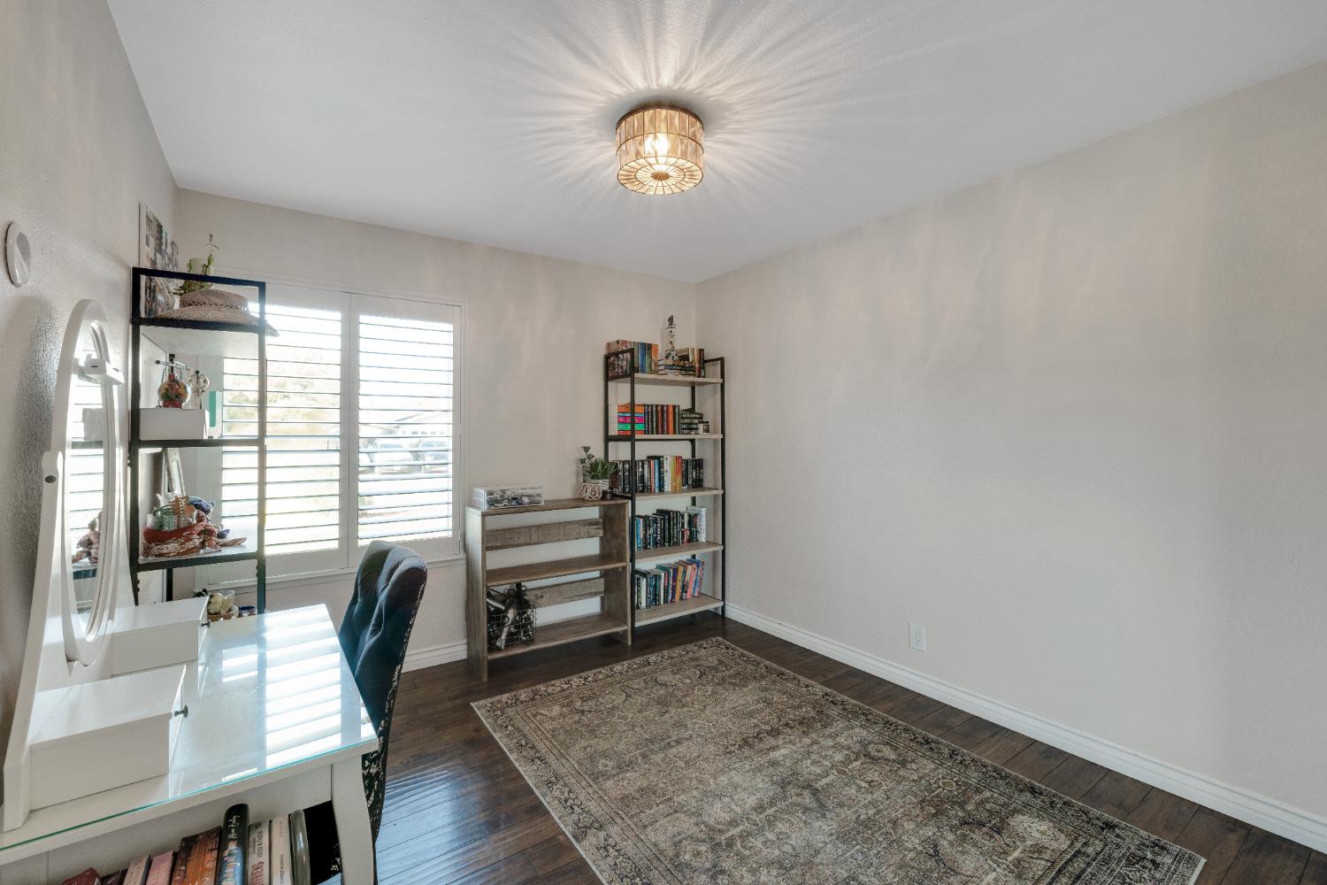 1205 Cresthaven Drive