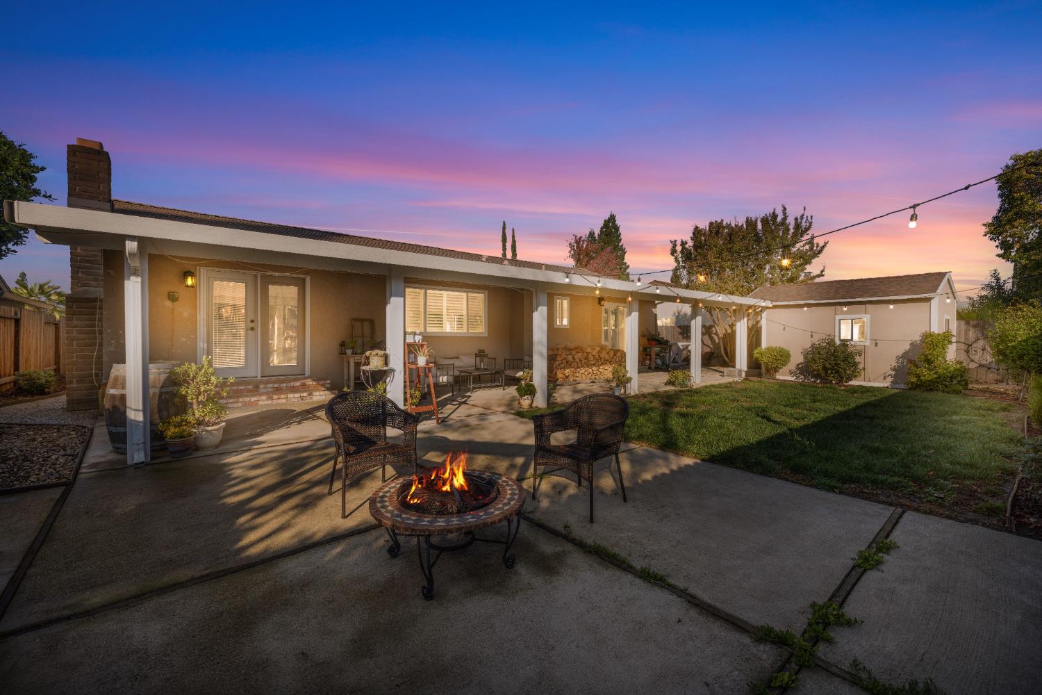 1205 Cresthaven Drive