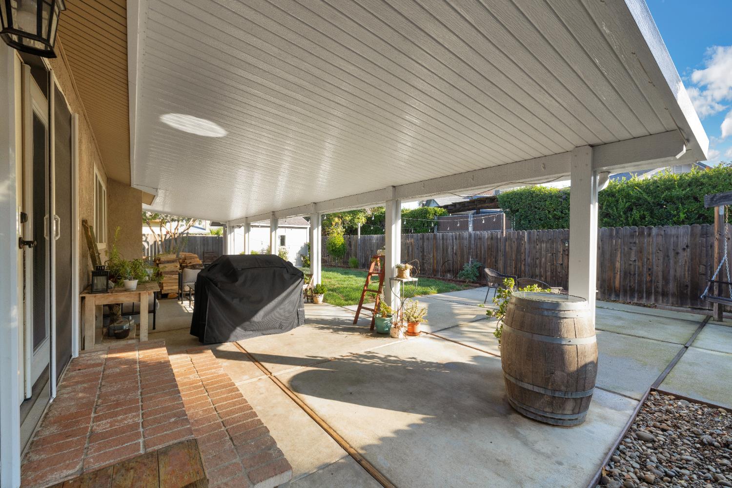 1205 Cresthaven Drive