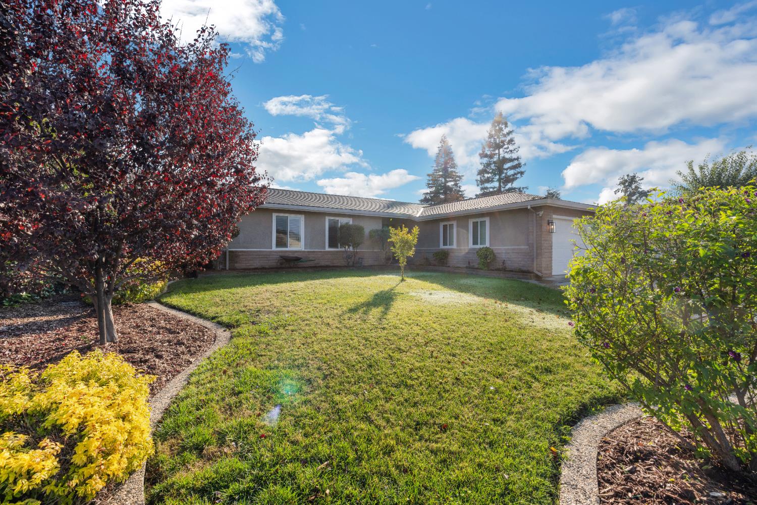 1205 Cresthaven Drive