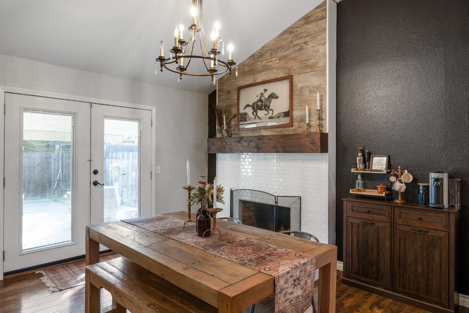 1205 Cresthaven Drive