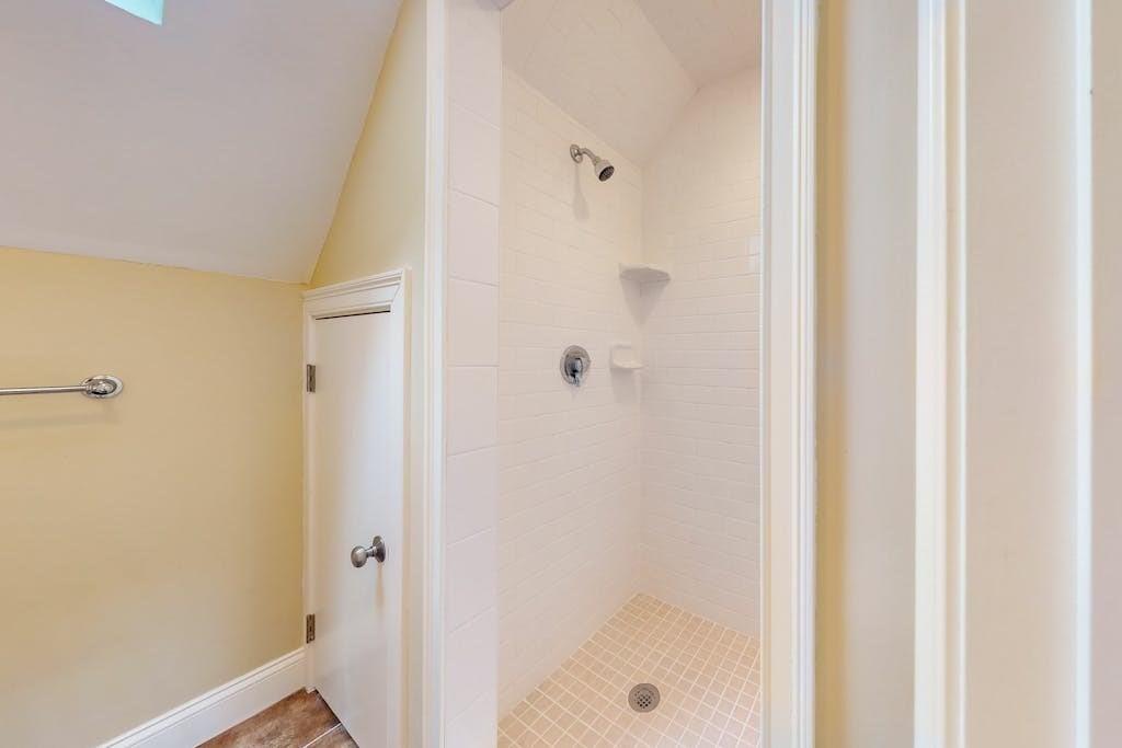 1013 Beacon St # 2