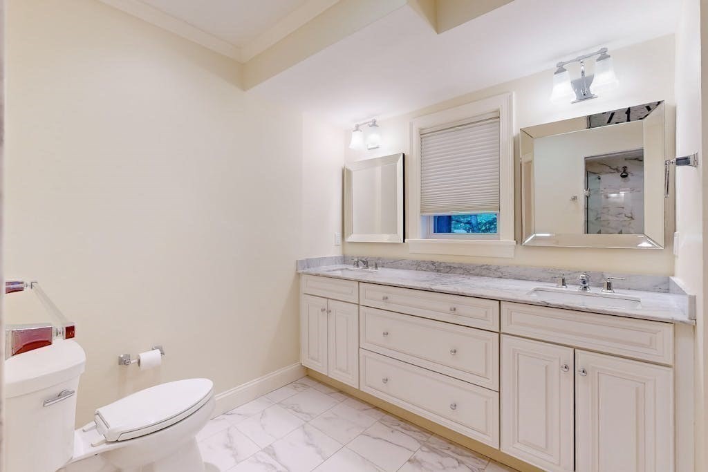 1013 Beacon St # 2