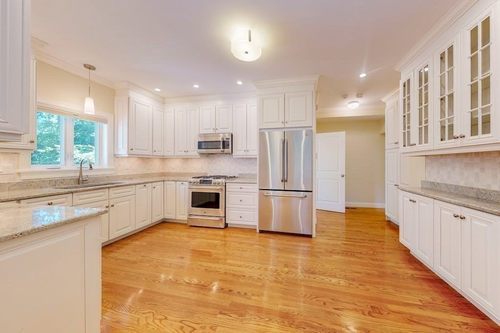 1013 Beacon St # 2
