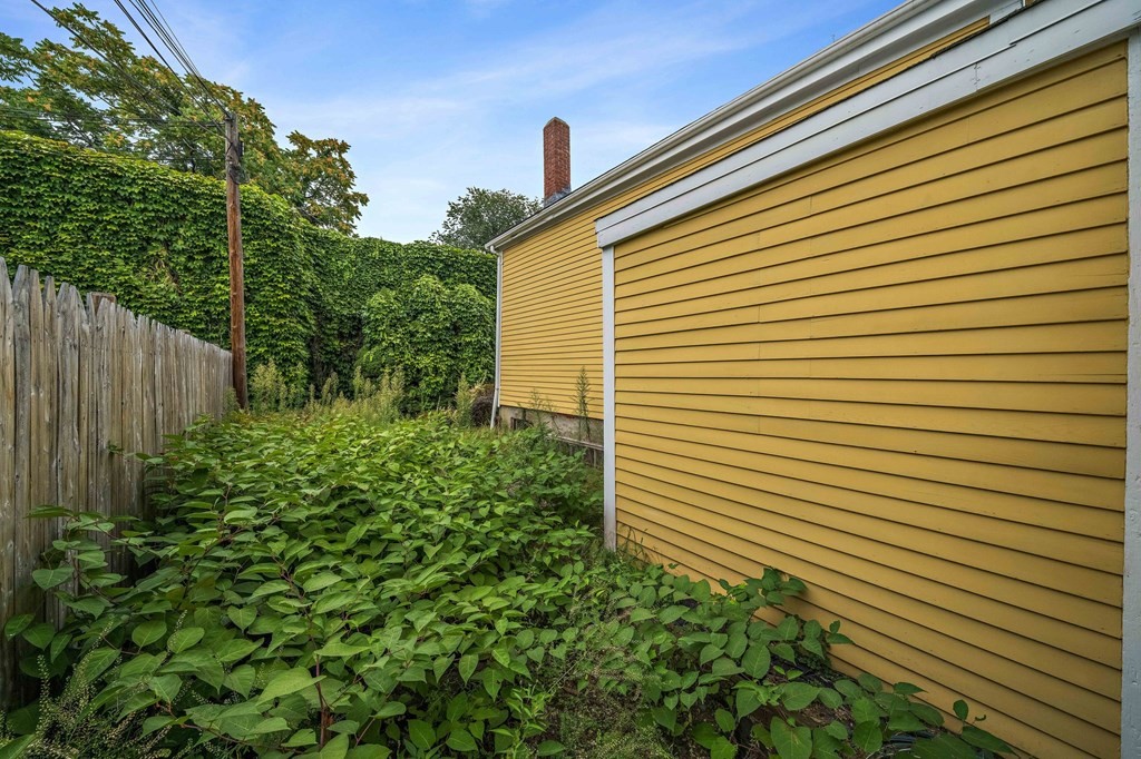 15 Murdock Street