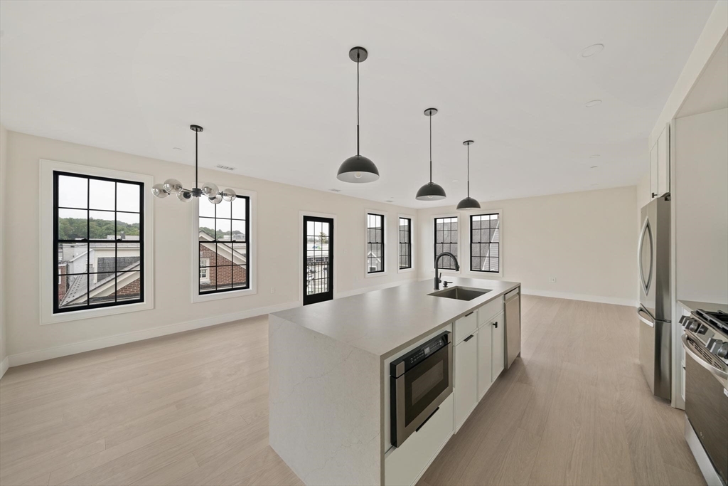 294 Beacon Street # 4