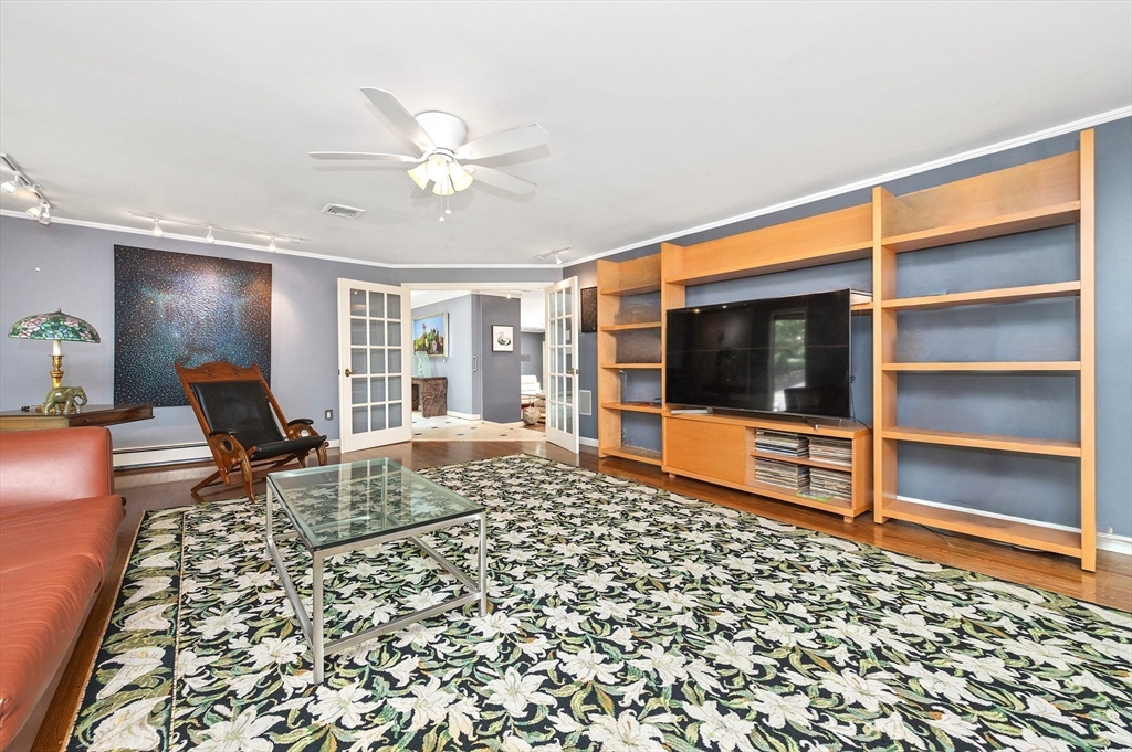 5 Jefferson Rd