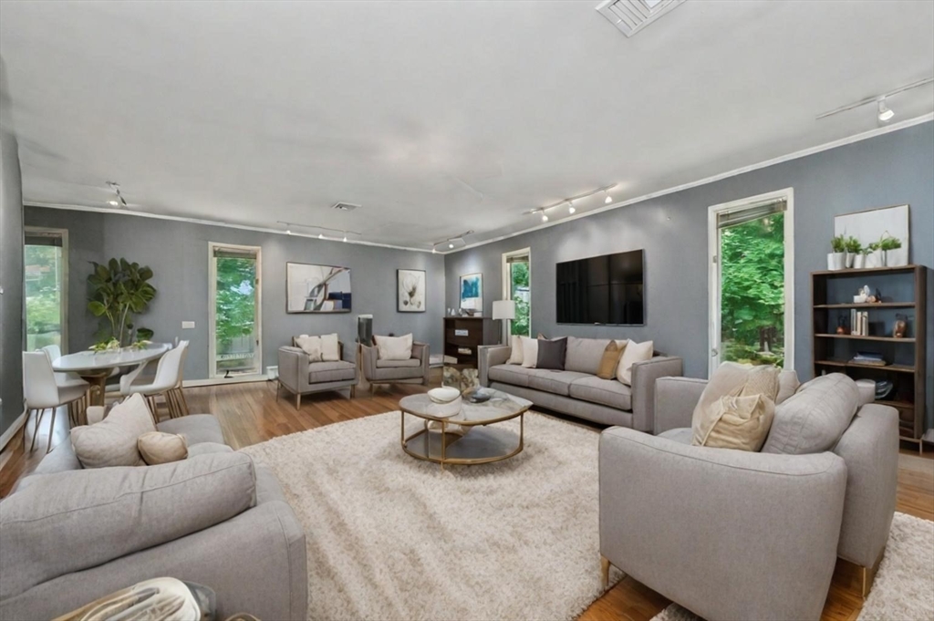 5 Jefferson Rd