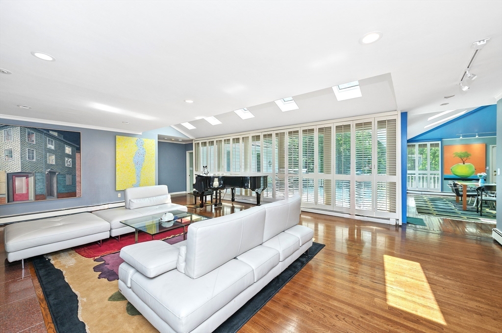 5 Jefferson Rd