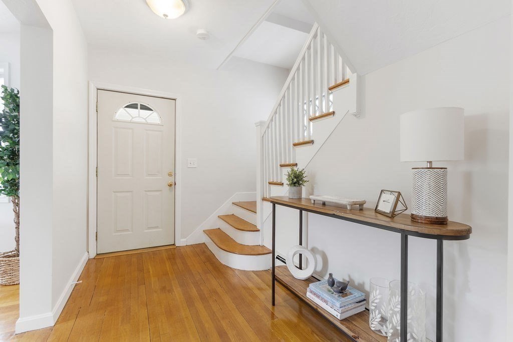 584 Hunnewell