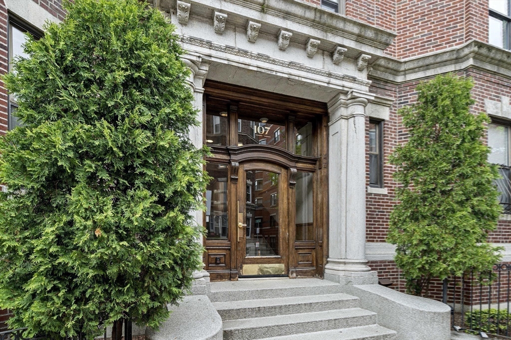 107 Jersey Street # 22C